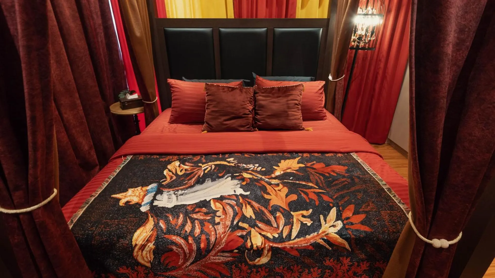 Wizarding Residence Near Klcc Link Lrt & Mall Kuala Lumpur